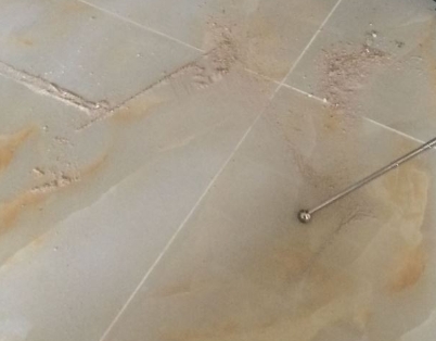 市中瓷砖空鼓维修公司分享粘合剂选择不当在瓷砖铺贴过程中可能导致以下问题